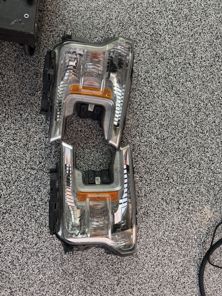 2015-2018 Ford F150 Headlights