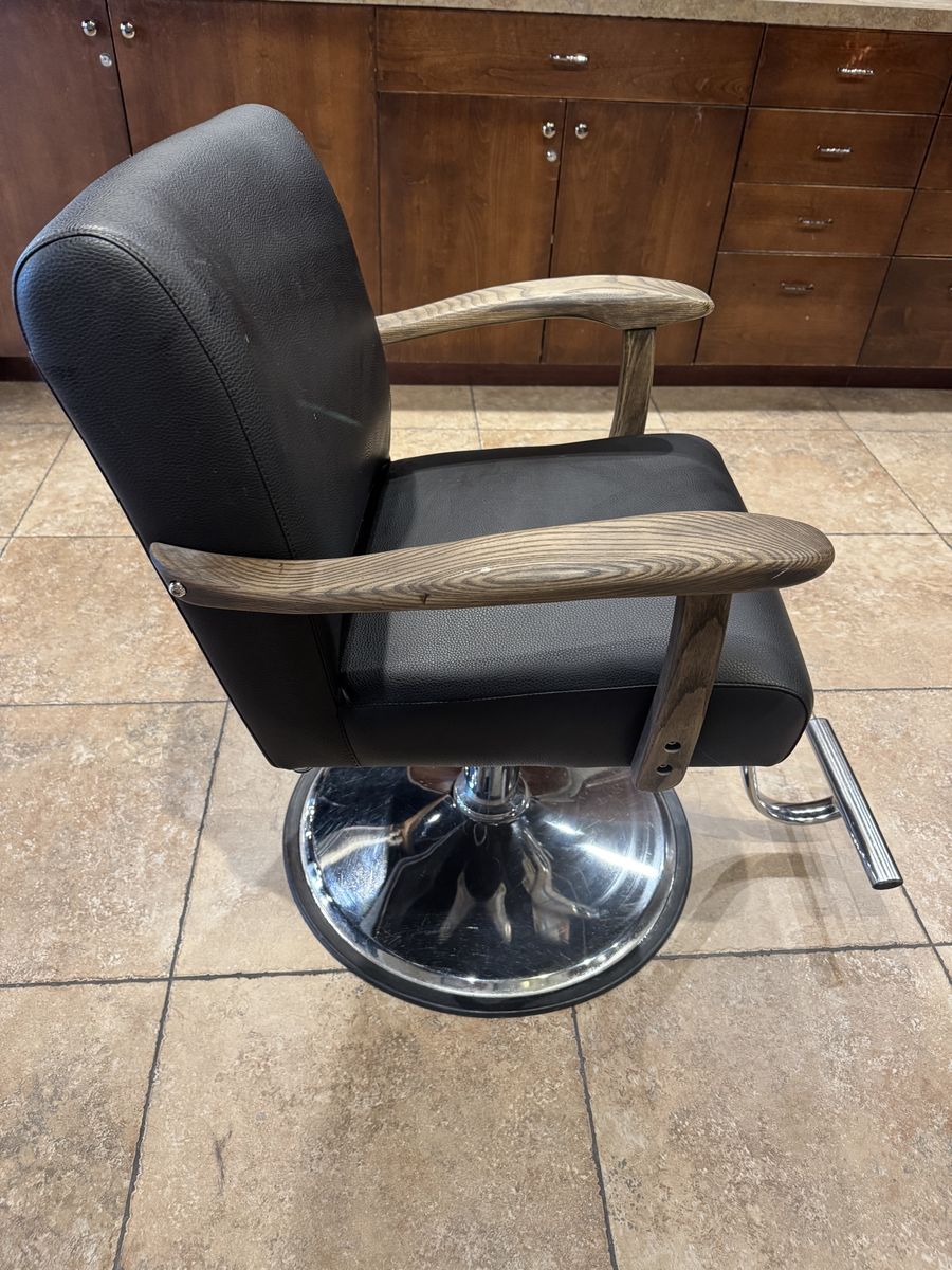 Used Black Salon Chair with Wood Arms - Hydraulic Swivel Barber Styling Chair