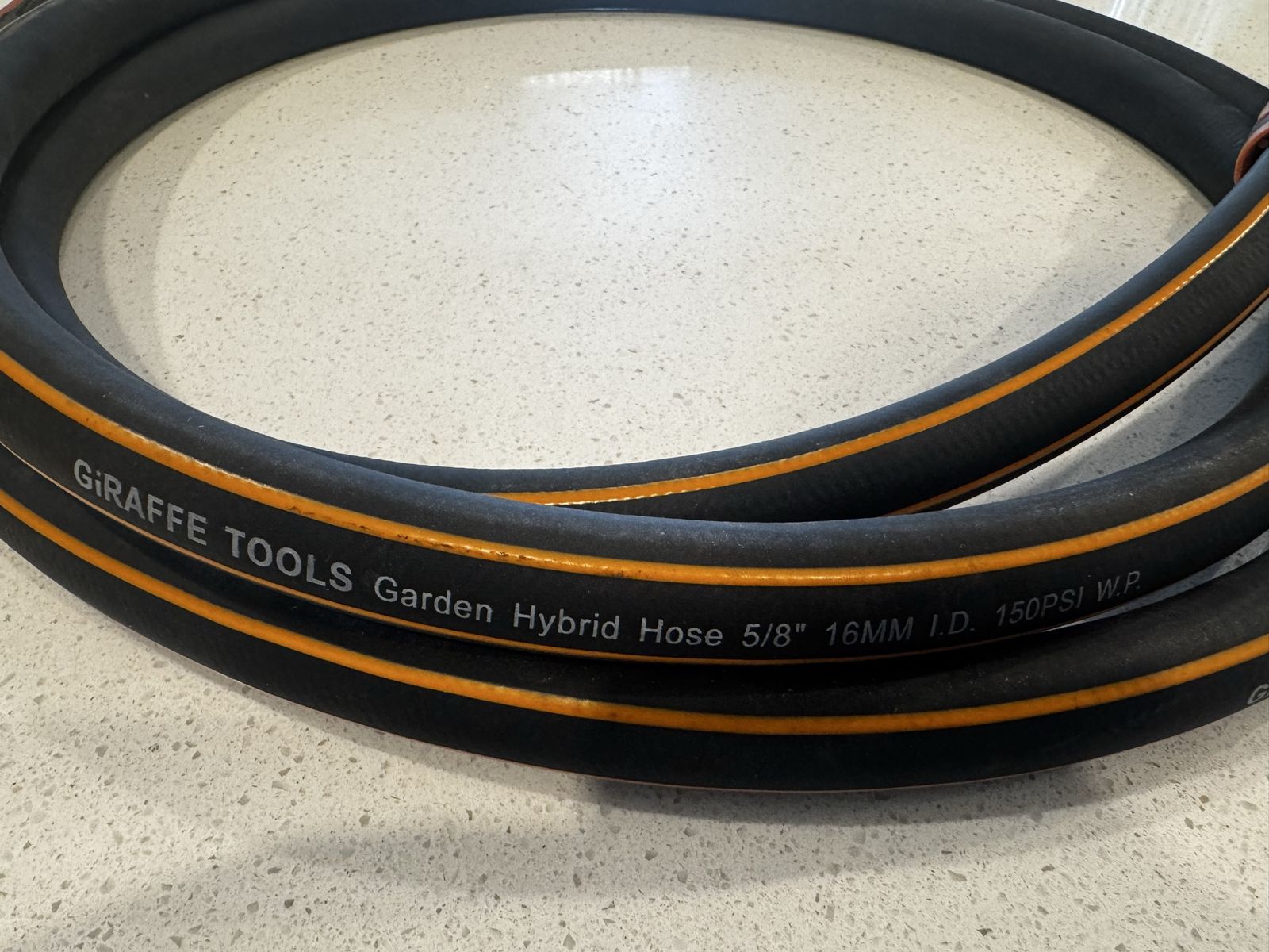 GIRAFFE TOOLS 5/8" x 10ft Garden Hybrid Hose with 150 PSI W.P.