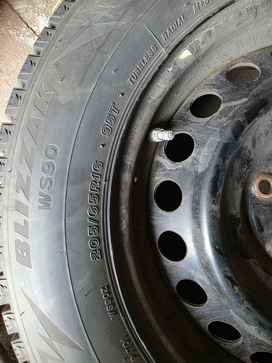 4 wheels and 4 winter tires: 205/65R16 (from used Toyota Camry)