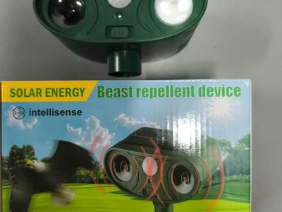 NEW Solar Ultrasonic Animal Repellent Outdoor, Waterproof Cat Deterrent Outdoor and Solar Animal Repeller