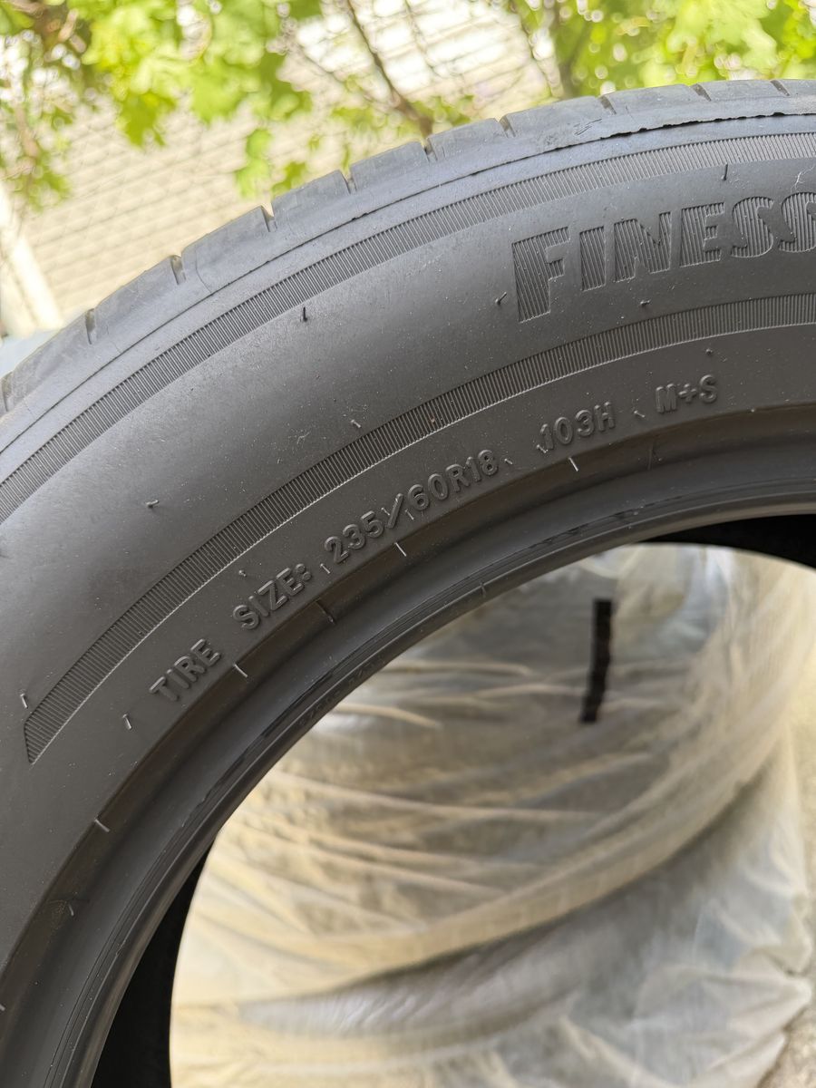 4 Goodyear Tires 235/60R18 103H