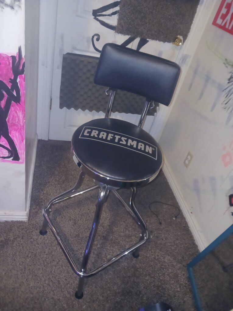 Craftsman stool