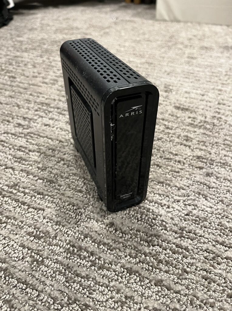 Arris SURFboard 6121 Cable Modem