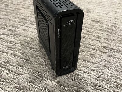 Arris SURFboard 6121 Cable Modem