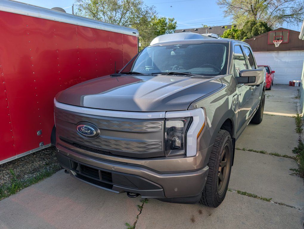 2023 Ford F-150 Lightning Lariat