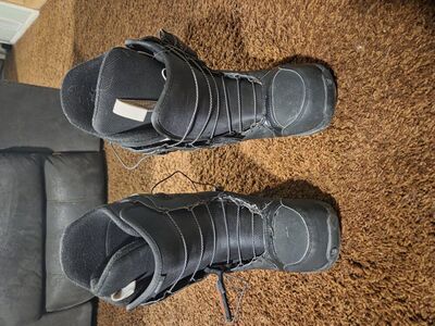 Burton Moto's Men's Size 9