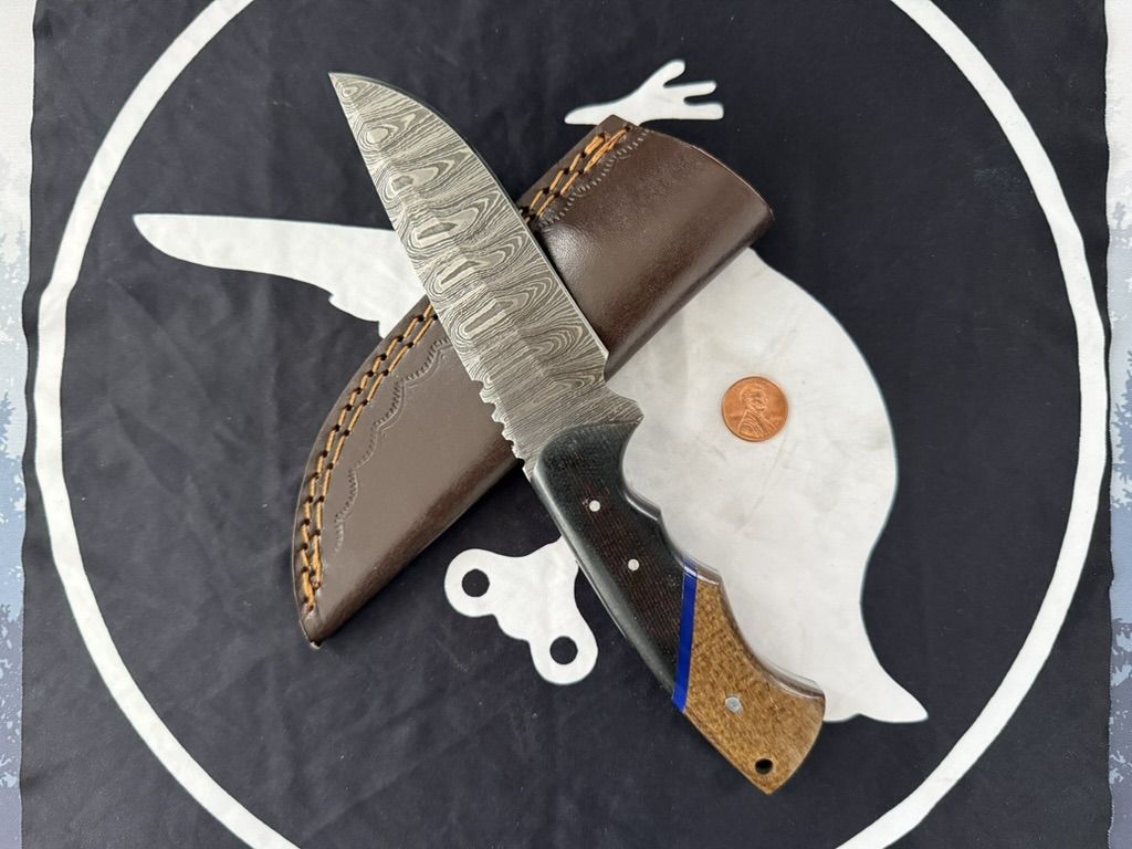Handmade Damascus Hunting Knife