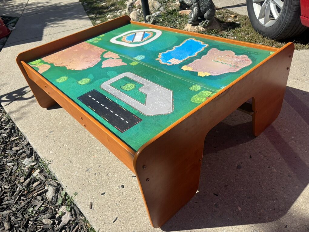 Kids Play Table