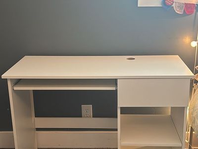 White Computer Desk with Keyboard Tray, Drawer & Shelves - Good Condition