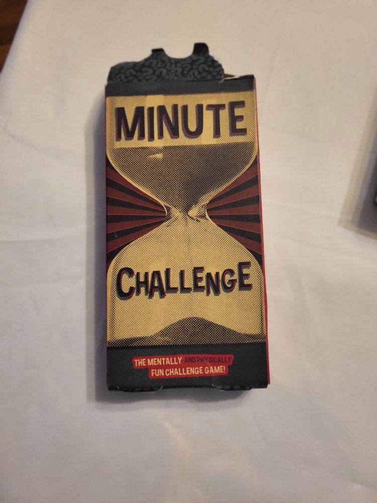Family fun game "MINUTE TO WIN IT"