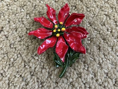 1960's Painted Metal Christmas Poinsettia Flower Pin - Vintage