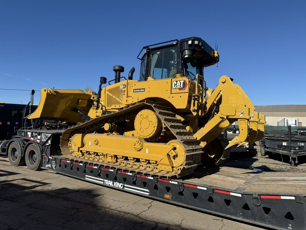 D6 Dozer Rental – Heavy Duty Bulldozer - 3D available - Very limited availability
