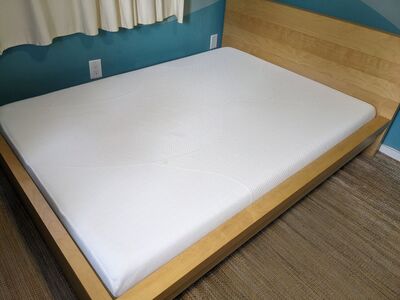 Double (AKA: Full) Memory Foam Mattress, (Bed Frame Available, See Other Listings)