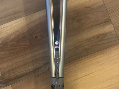 Dyson Airstrait Wet To Dry Straightener