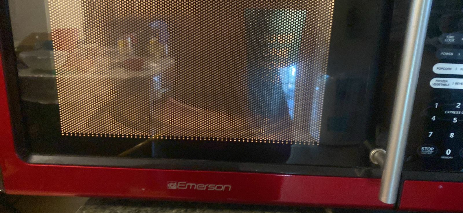 Emerson Red Countertop Microwave - Tested, Works Great! (UsedExcellent)900 watts, works