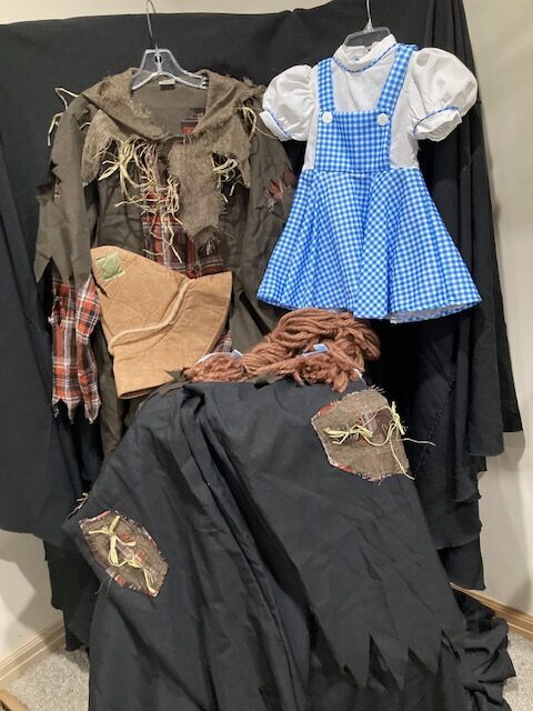Wizard of Oz SCARECROW and DOROTHY  Set  Starting at $15