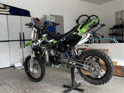 Kx85