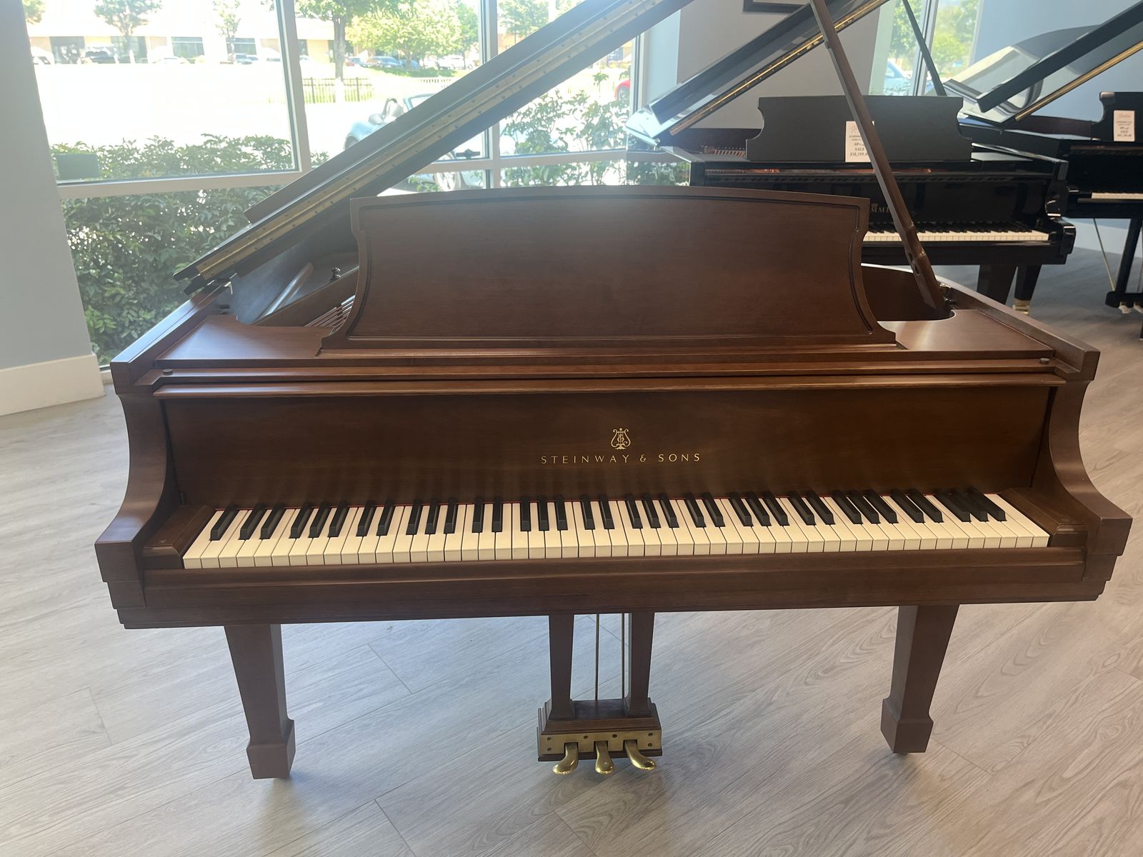 Wonderful Steinway L in Beautiful Walnut