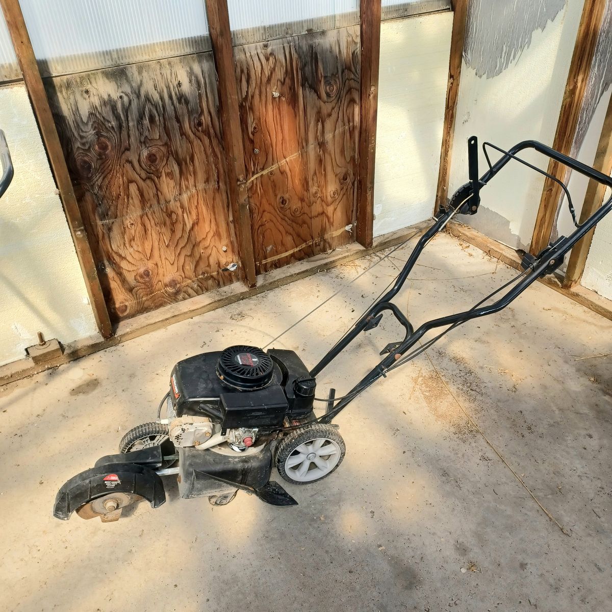 Lawn edger Parts or repair