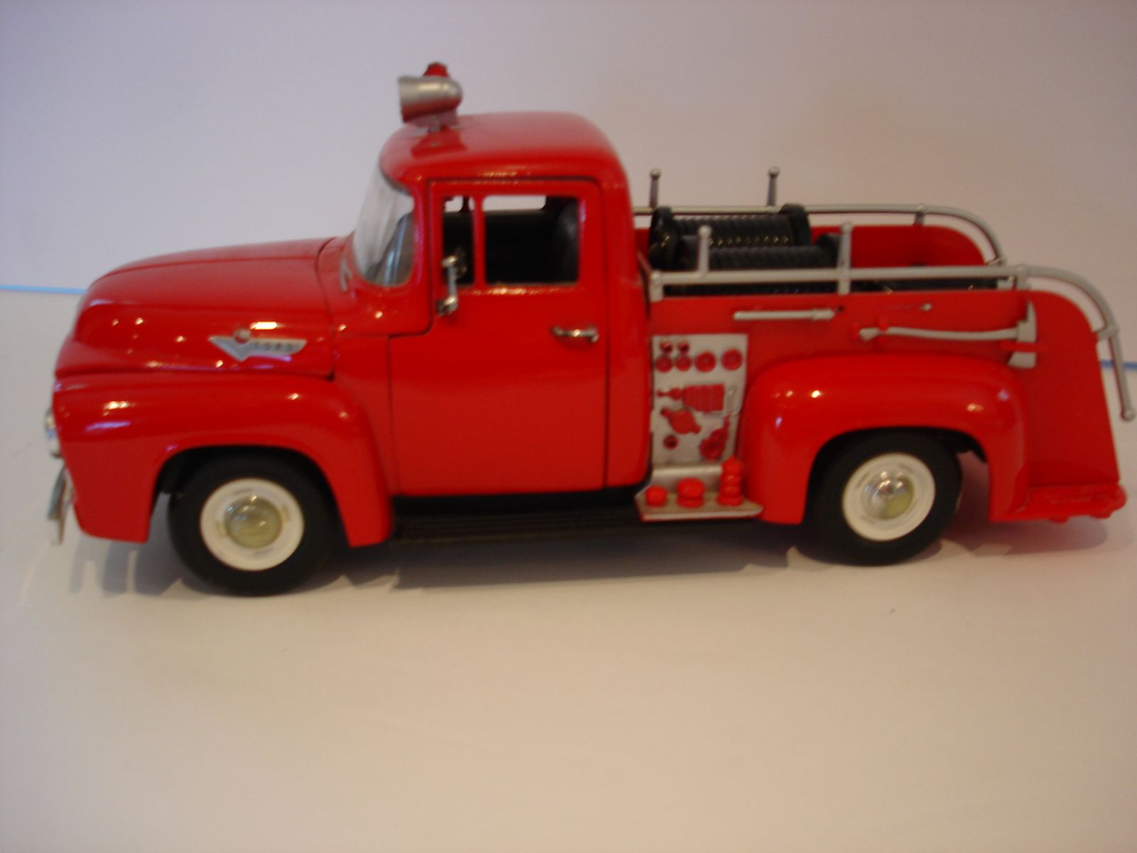 Vintage 1956 Ford 1:24 Red Fire Truck Model Toy - Die-cast Collectible - New - Mint Condition