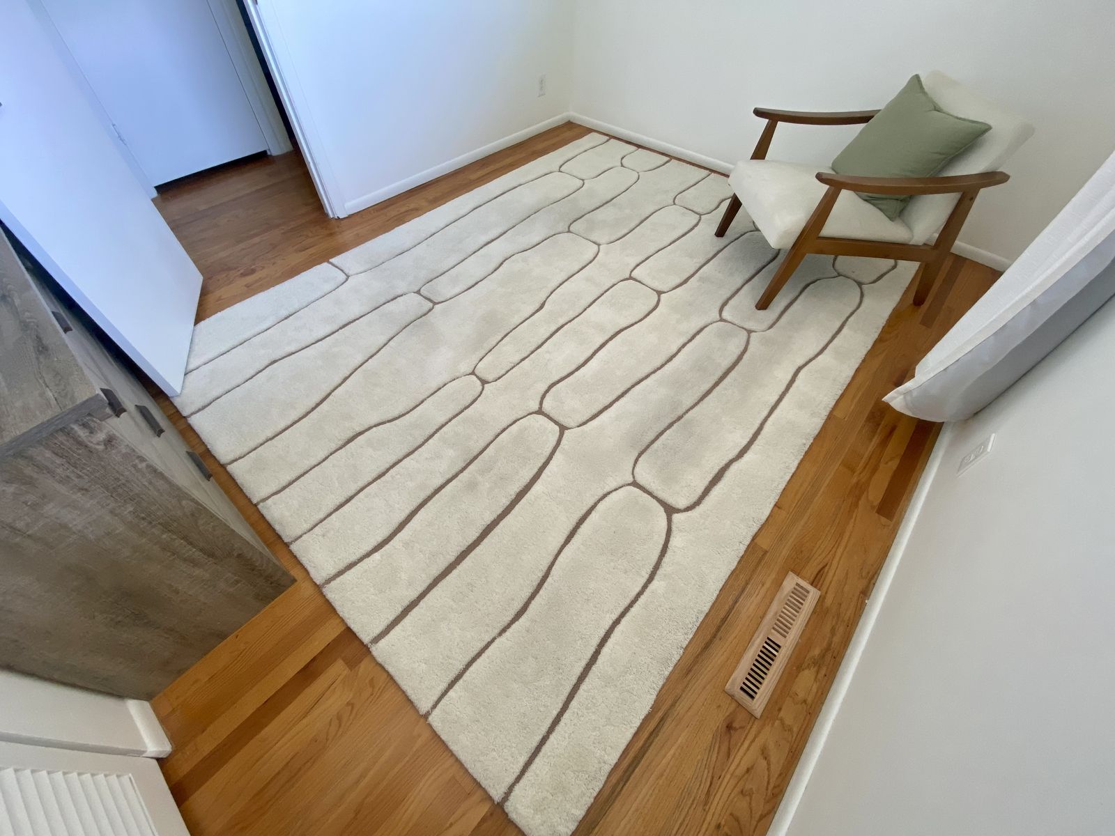 8x10ft Modern Geometric Area Rug, Soft Pile 100% Wool