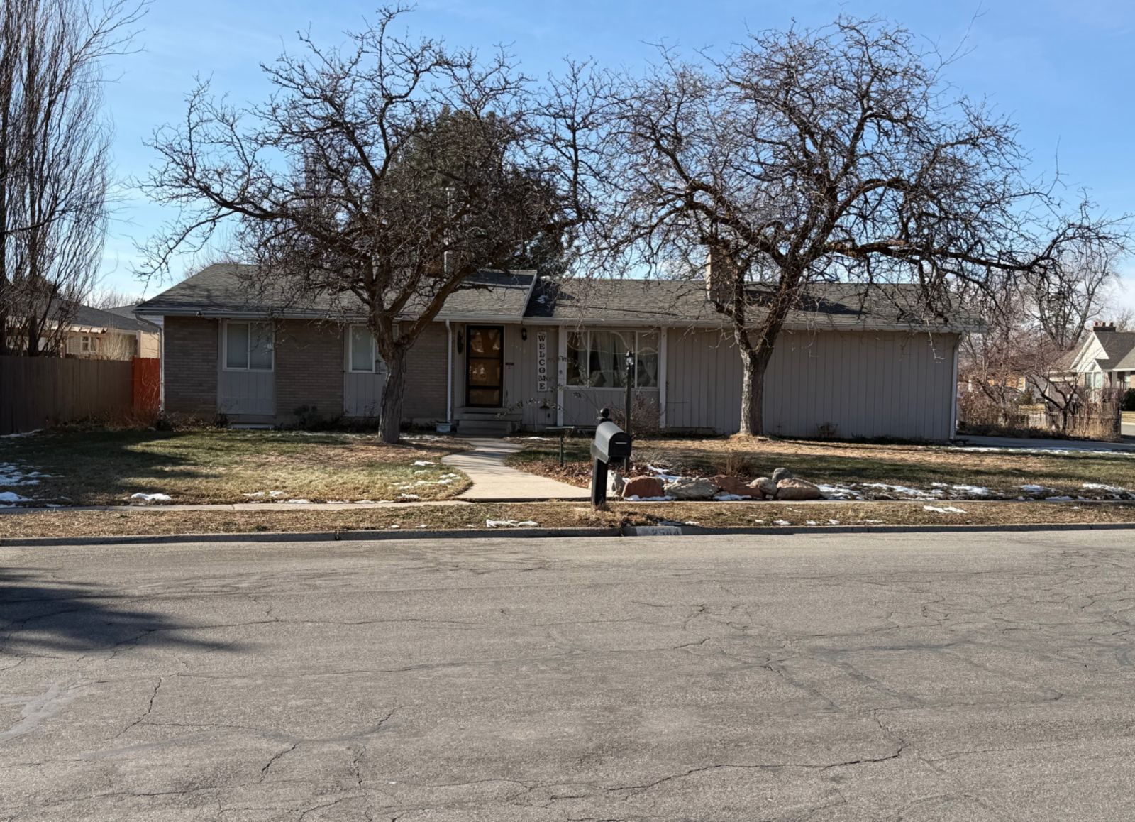 2544 E Promenade Dr Cottonwood Heights, UT 84121