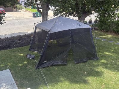 Coleman instant screen tent 11ftx11ft