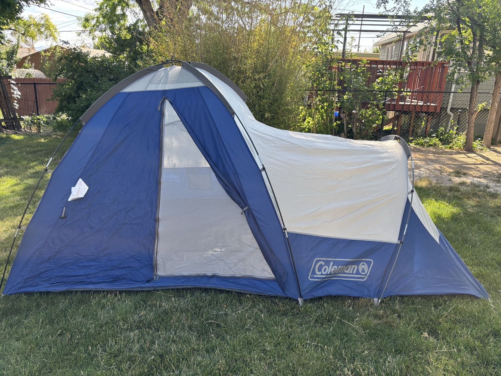 Coleman 3 person dome tent with 2 sleeping bags