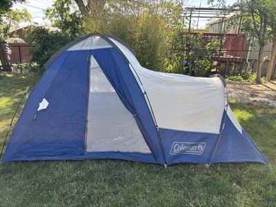 Coleman 3 person dome tent with 2 sleeping bags