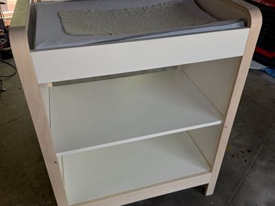 IKEA dresser changing table Alskvard