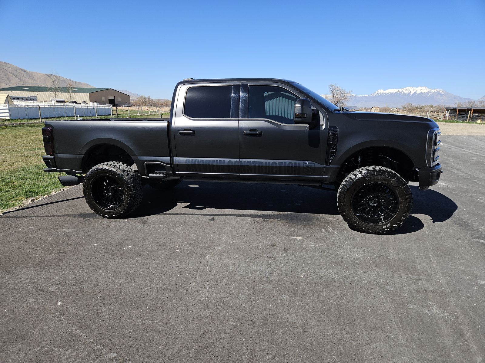 2023 ford f250 lariat 6.7 HO turbo diesel