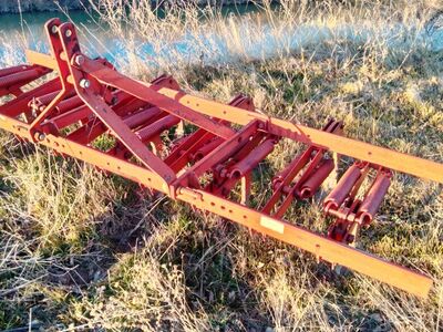 Spring tooth cultivator