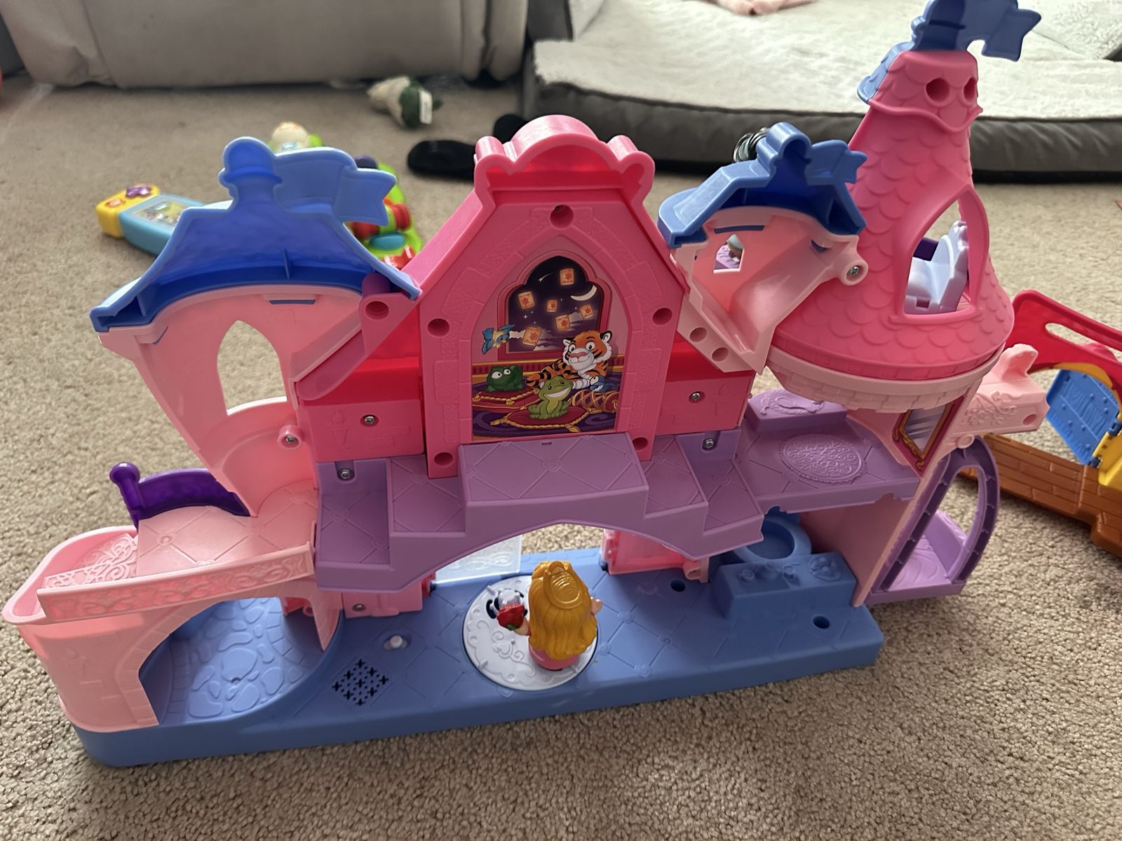 Disney Princess Castle Little People Fisher Price
