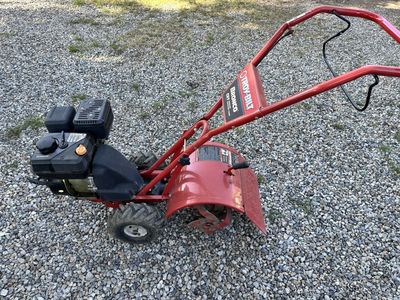Troy-Bilt Bronco Tiller