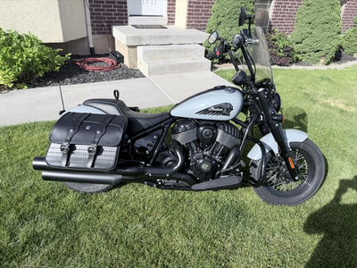 2024 Indian Chief Bobber Dark Horse