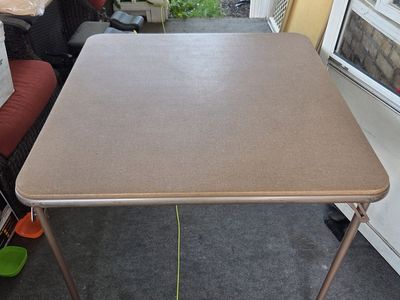 Card table