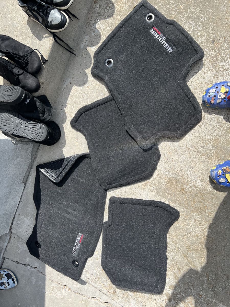 Toyota 4Runner Black Floor Mats - Full Set of All-Weather & Carpet Mats