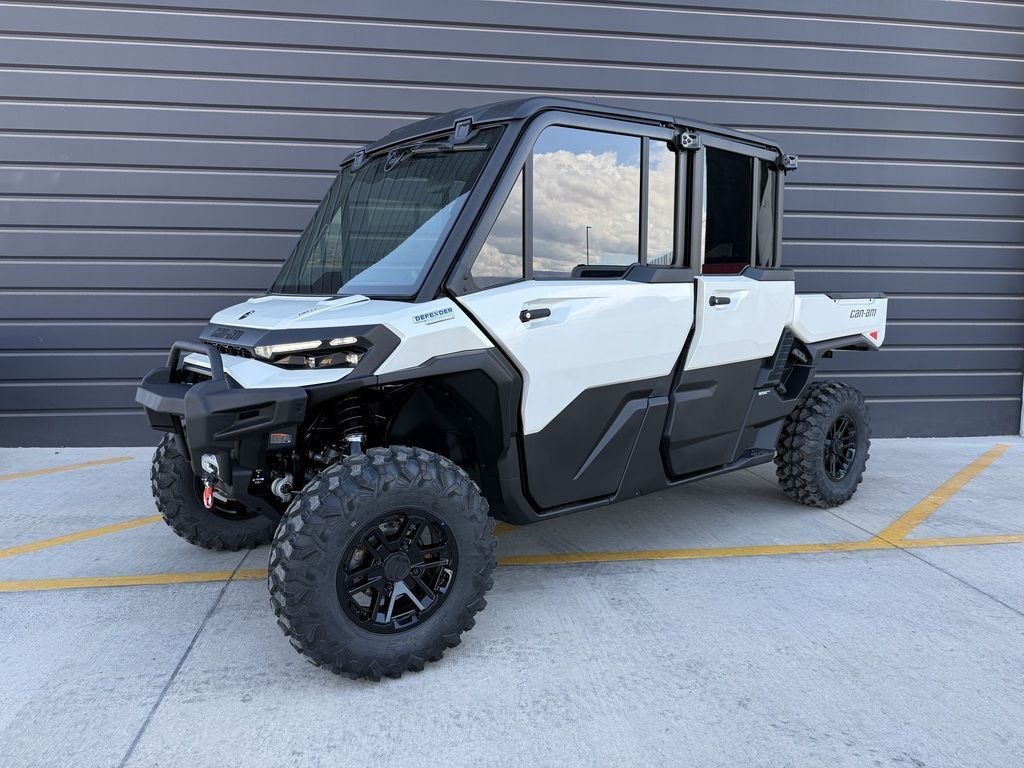 2026 Can-Am® Defender MAX Limited HD11