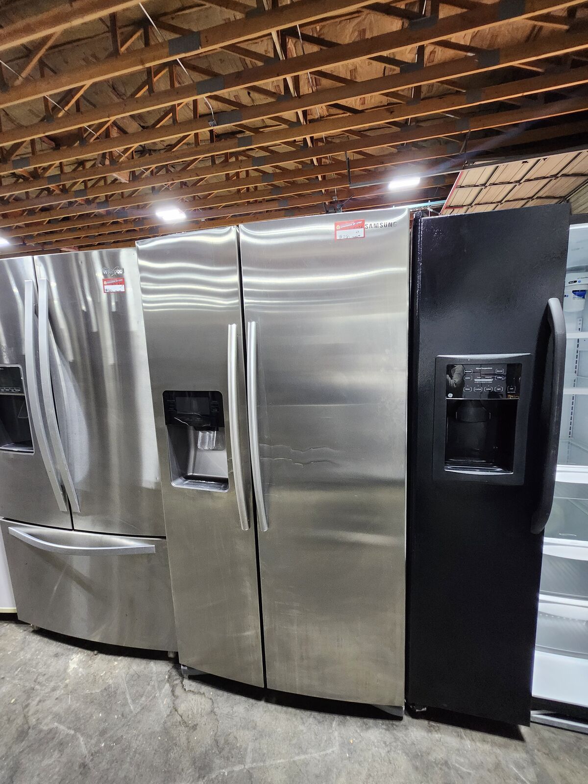 GREAT SAMSUNG STAINLESS STEEL SIDE BY SIDE FRIDGE! W-WARRANTY