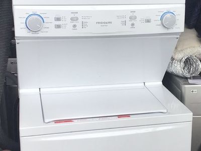BEAUTIFUL FRIGIDAIRE STACKABLE UNIT LIKE NEW