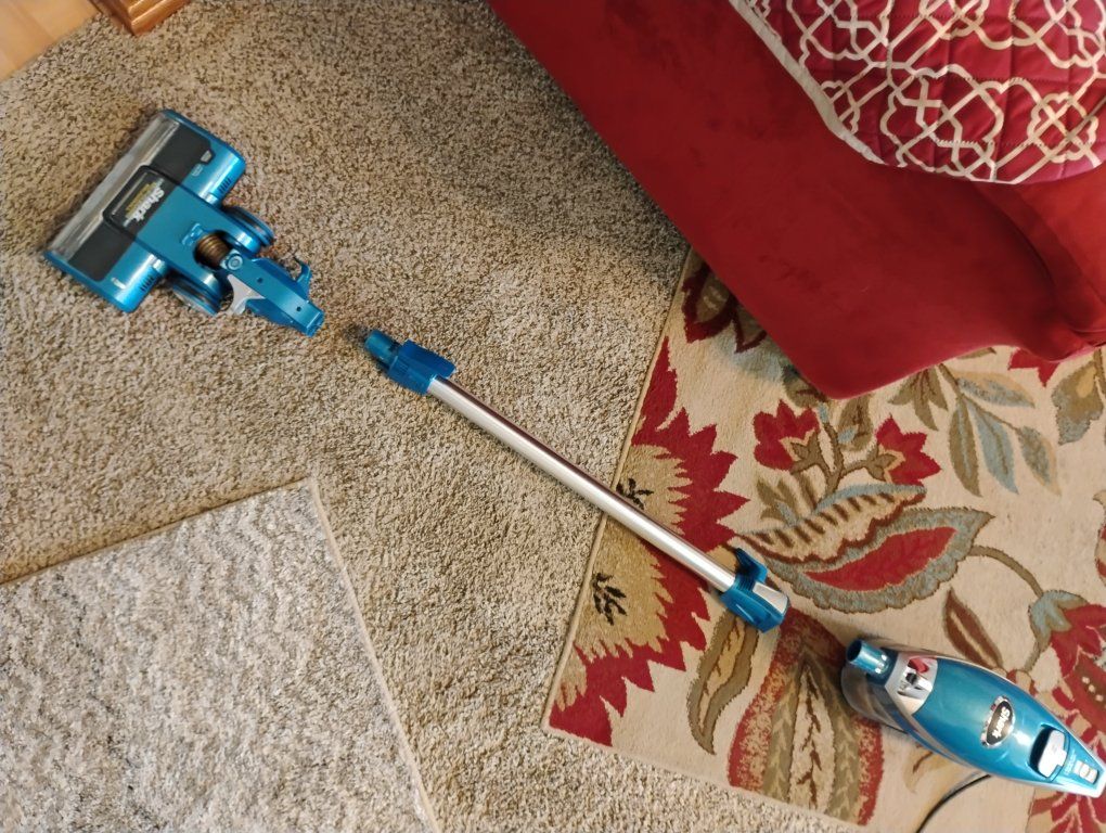 Shark Rocket Deluxe Corded Stick Vacuum Blue/Silver with self cleaning brush & Attachments!