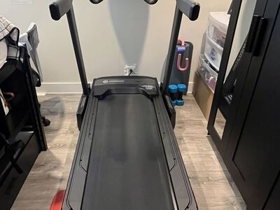 Horizon 7.0 AT Treadmill
