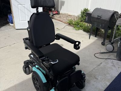 Quantum Edge Power Chair
