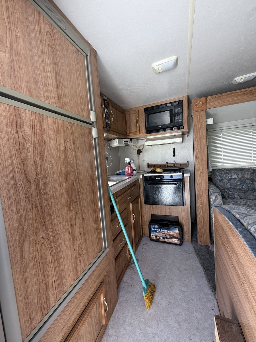 Main image 6