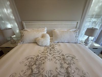 Bedroom furniture and decor: King Size Panel Bed, Dresser, Nightstands, Lamps, Mattress, Rug