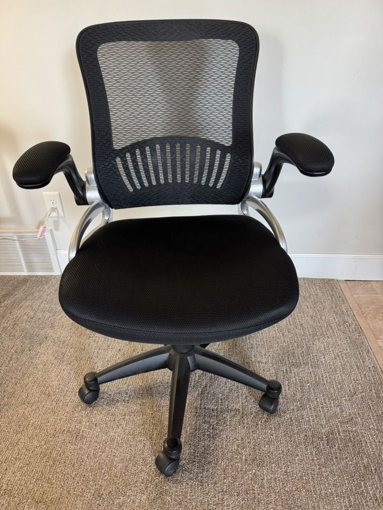 black Office Chair - Like New