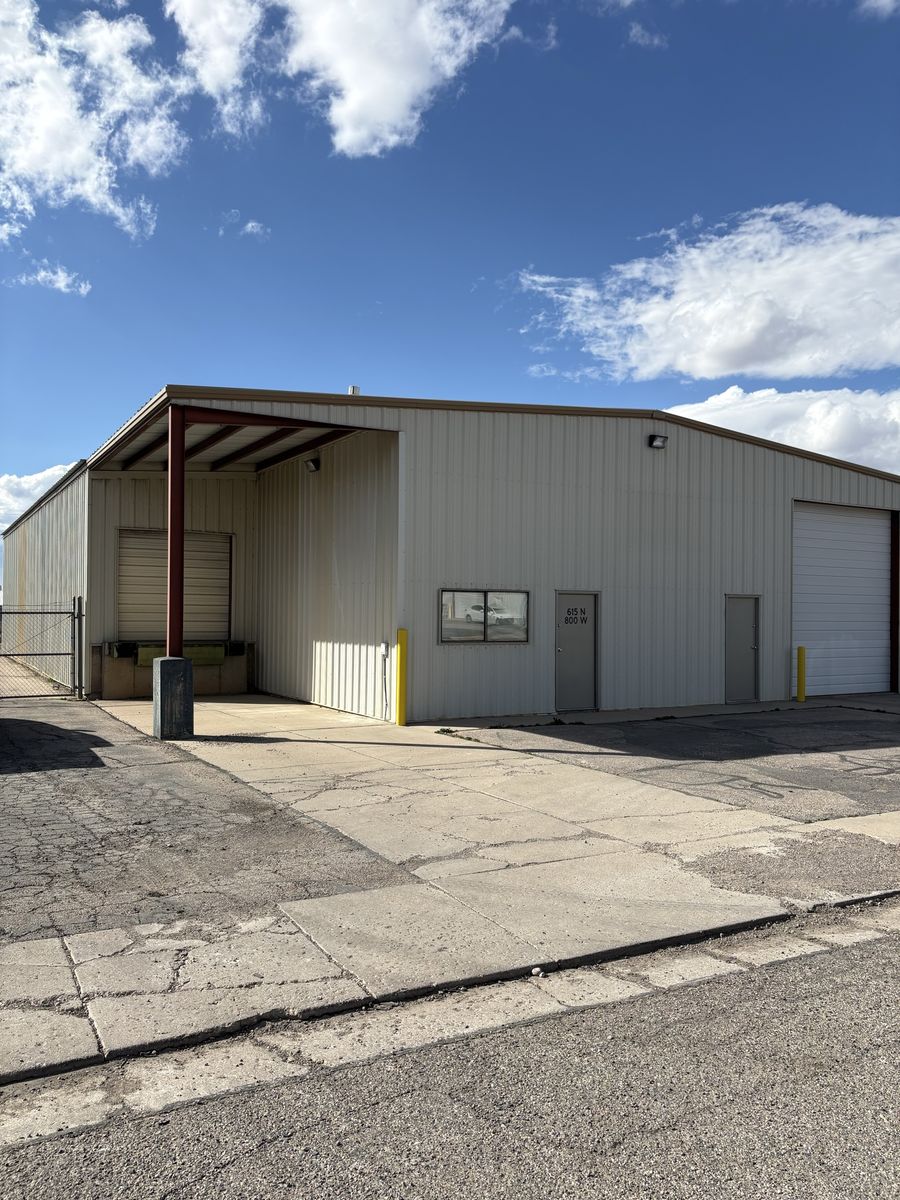 5700 S.F building For Lease