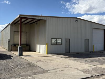 5700 S.F building For Lease