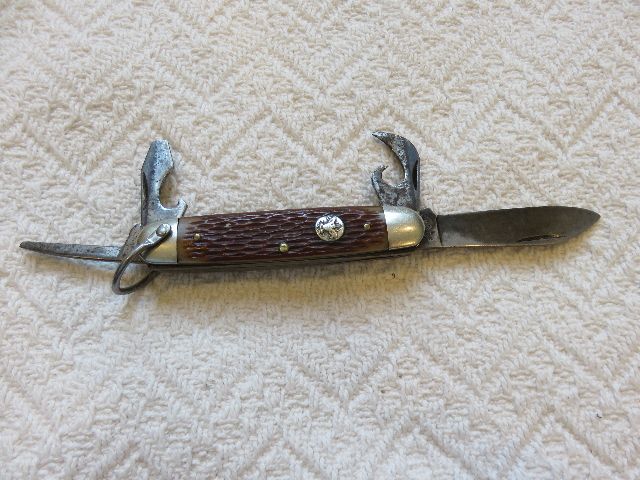 VINTAGE (1964) ULSTER BOY SCOUTS OF AMERICA FOUR-BLADE POCKET KNIFE
